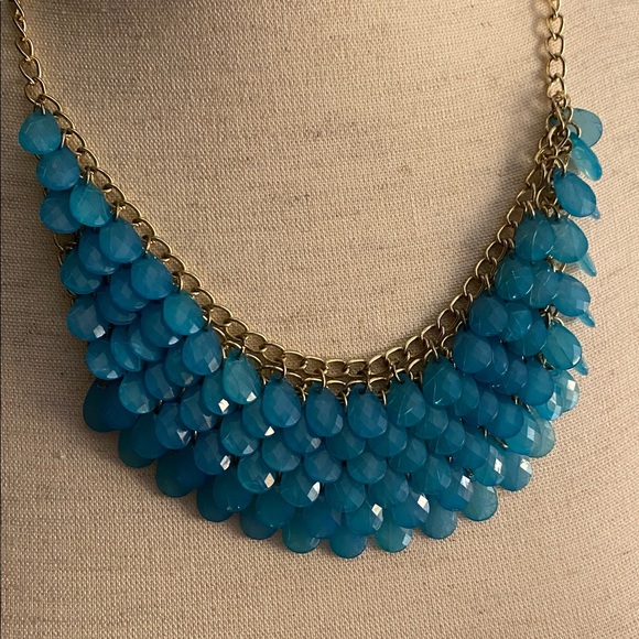 Fish🐠Scales🪼🫧Aquamarine🧜‍♀️ Statement Necklace - Picture 3 of 9